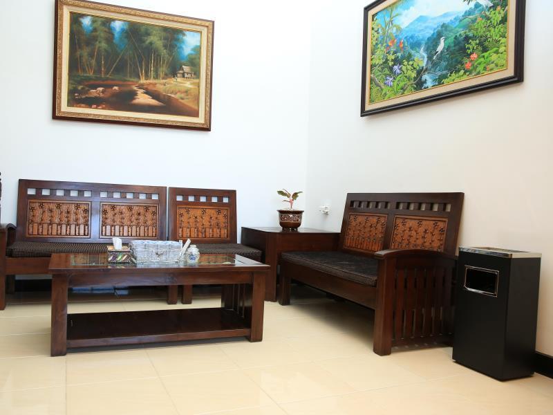 Puri Kusuma Guest House Selemadeg Exteriör bild