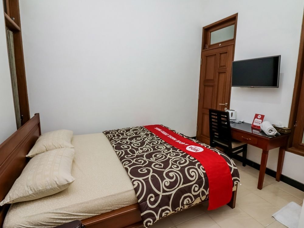 Puri Kusuma Guest House Selemadeg Exteriör bild